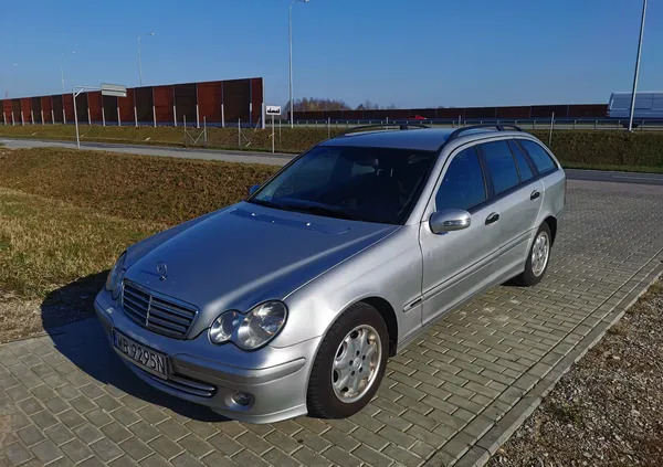 samochody osobowe Mercedes-Benz Klasa C cena 5500 przebieg: 400000, rok produkcji 2004 z Borne Sulinowo